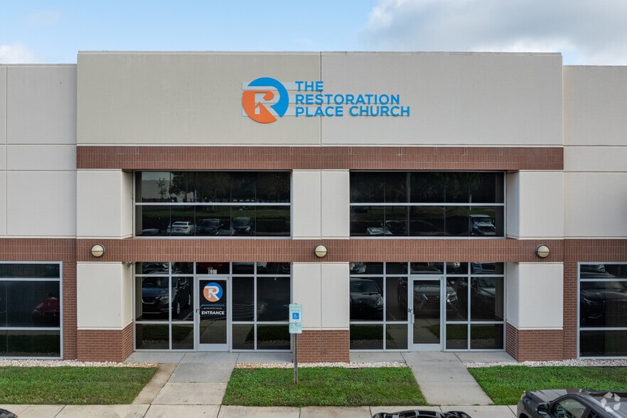 More Photos Of 2520 Whitehall Park Dr, Charlotte Light Manufacturing For Lease