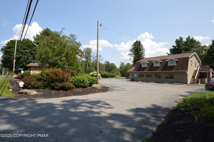 More Photos Of 3150 PA-715, Henryville General Retail For Sale