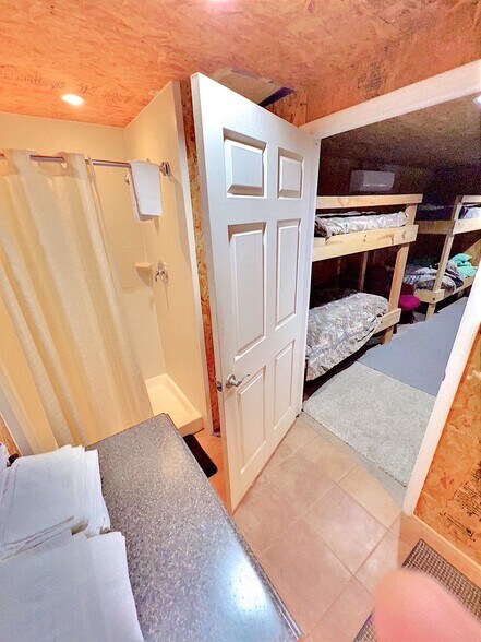 More Photos Of 413 W Broadway St, Hollis Hotel For Sale