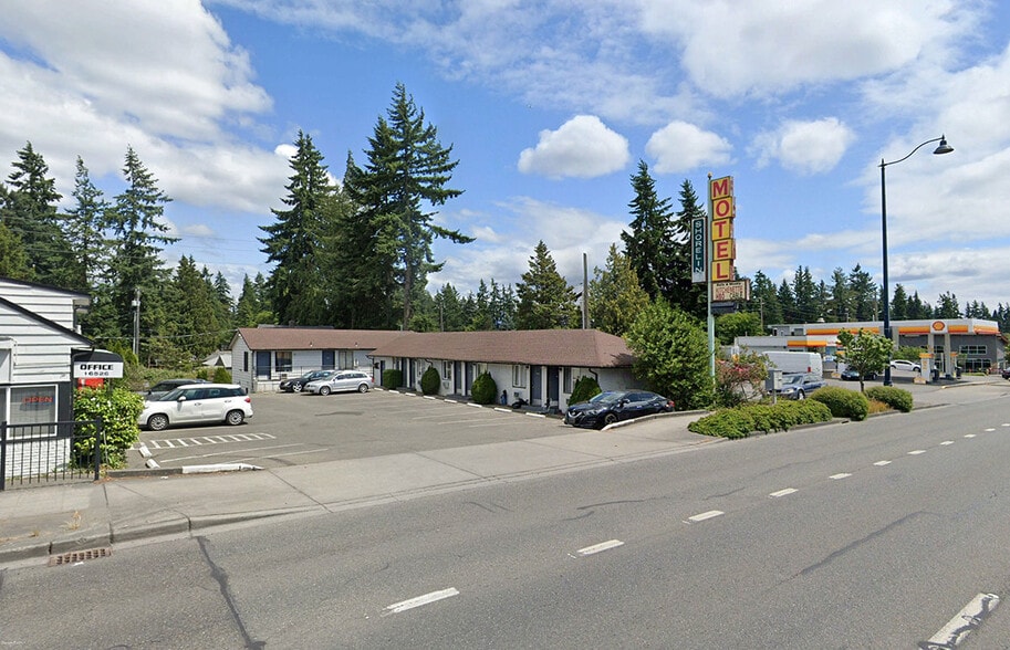 More Photos Of 16526 Aurora Ave N, Shoreline Hotel For Sale