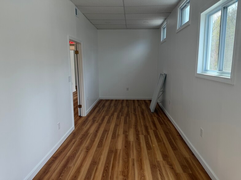 More Photos Of 355 June St, Worcester Office For Lease