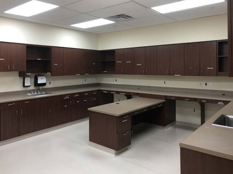 More Photos Of 7015 Barker Cypress Rd, Cypress Medical For Lease
