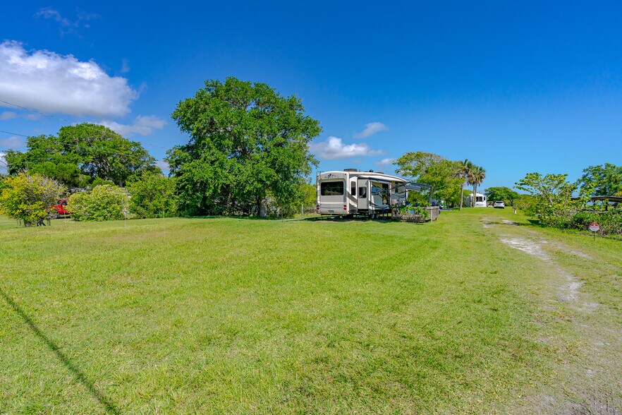 More Photos Of 416 E. Halifax Ave., Oak Hill Land For Sale