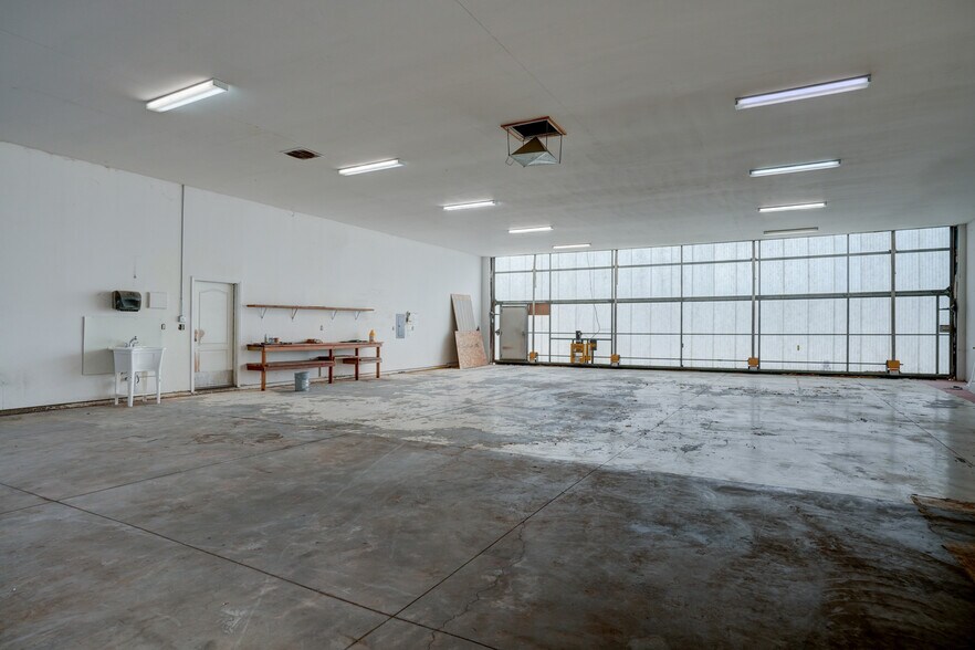 More Photos Of 3760 E Airport Dr, Rimrock Specialty For Sale