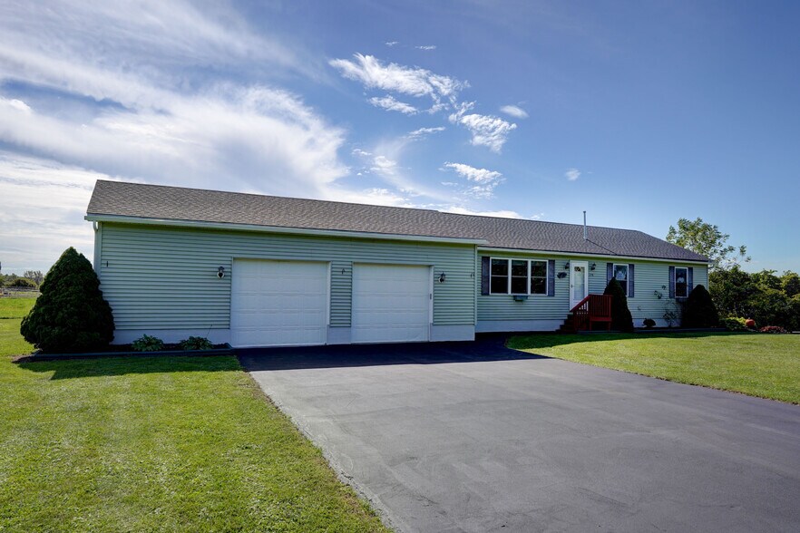 More Photos Of 1262 Fitzpatrick Rd, Auburn Specialty For Sale