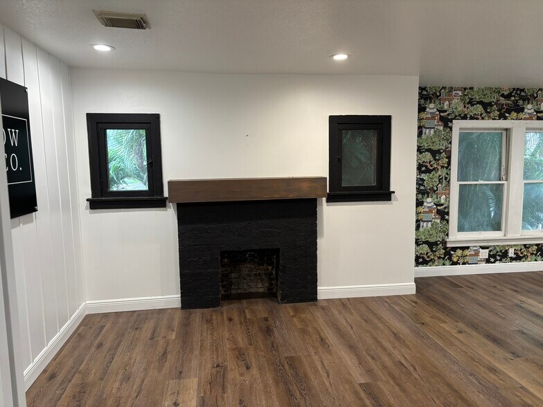 More Photos Of 2419 Manatee Ave, Bradenton Freestanding For Sale