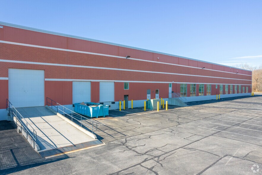 More Photos Of 10400 Furnace Rd, Lorton Light Manufacturing For Lease
