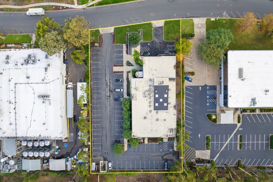 More Photos Of 10065 Old Grove Rd, San Diego Office For Lease