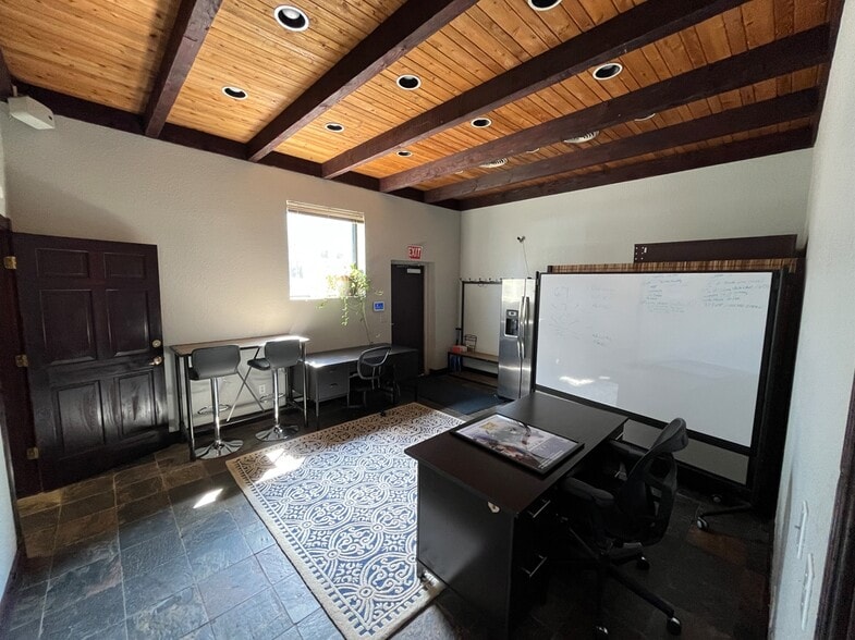 More Photos Of 1280 Kalamath St, Denver Office For Sale