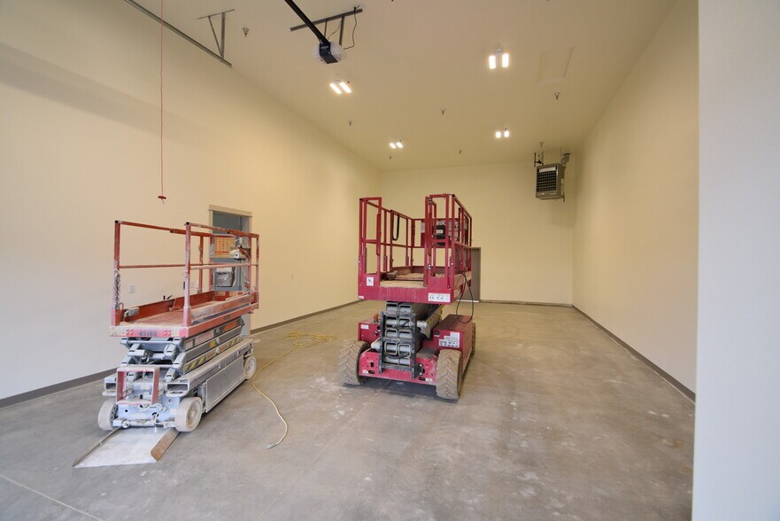 More Photos Of 1051 SW Layton Ct, Prineville Warehouse For Sale