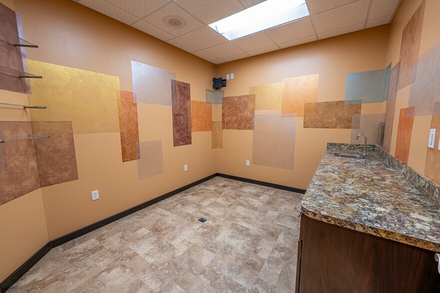 More Photos Of 8550 NE 138th Ln, The Villages Medical For Sale