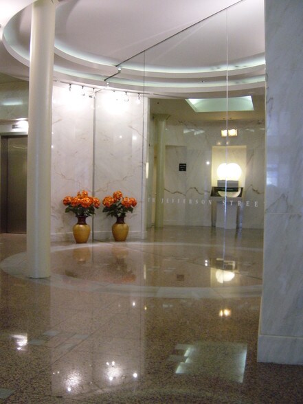 More Photos Of 216 S Jefferson St, Chicago Loft Creative Space For Lease