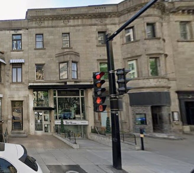 More Photos Of 1494 Rue Sherbrooke O, Montréal Storefront Retail Office For Sale