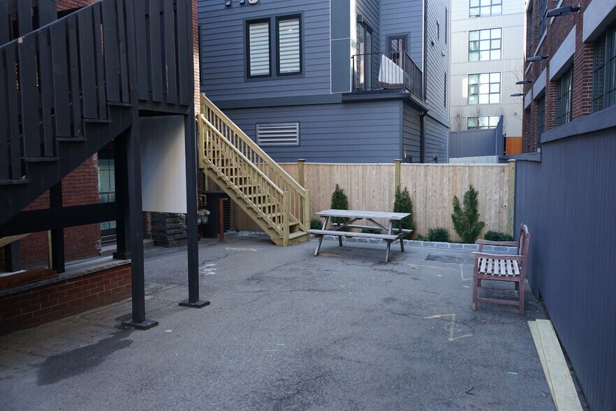 More Photos Of 24 Cambridge St, Charlestown Loft Creative Space For Sale