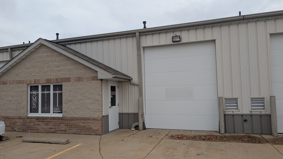 Primary Photo Of 112 Merle Ln, Normal Light Manufacturing For Lease