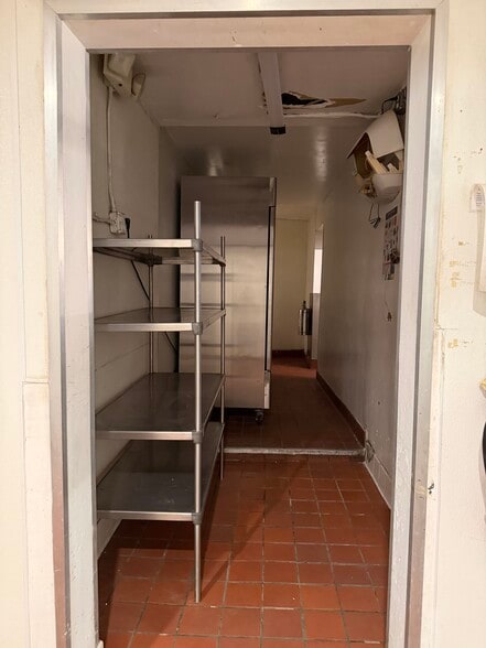 More Photos Of 3129 W Sunset Blvd, Los Angeles Apartments For Lease