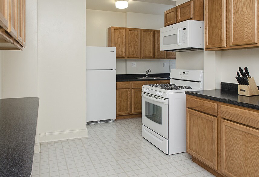 More Photos Of 3000 Connecticut Ave NW, Washington Apartments For Lease