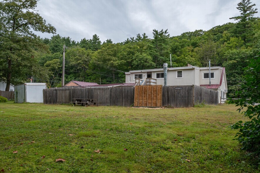 More Photos Of 944 Gibbons Hwy, Wilton Restaurant For Sale