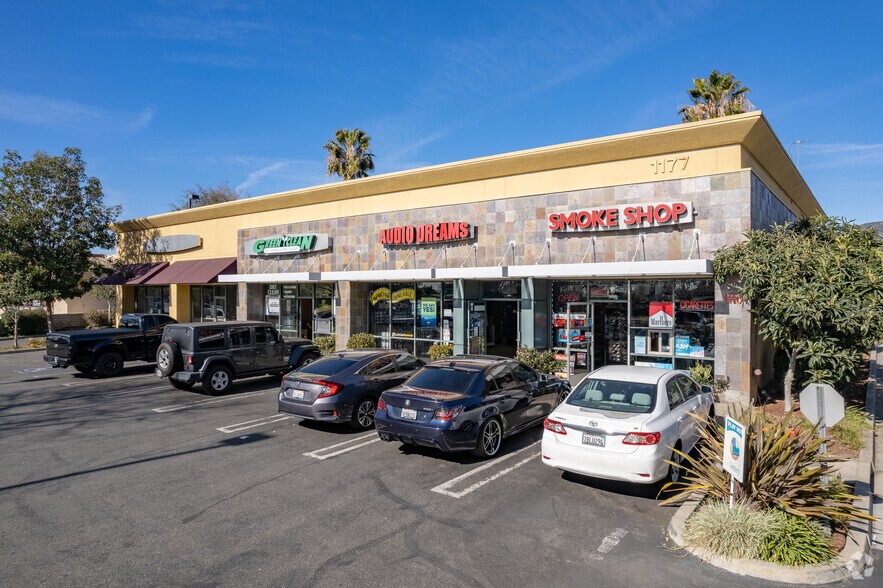 More Photos Of 1165-1275 Foothill Blvd, La Verne Unknown For Lease