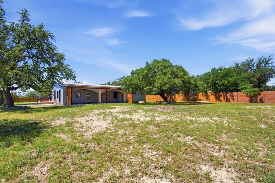 More Photos Of 17621 Stacey Ln, Lago Vista Lodge Meeting Hall For Lease