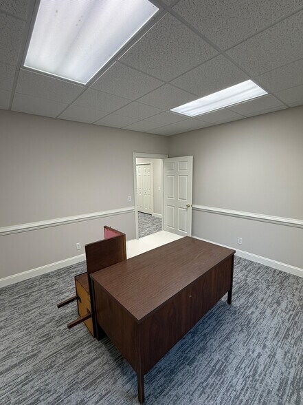 More Photos Of 3523 Pelham Rd, Greenville Office Residential For Lease