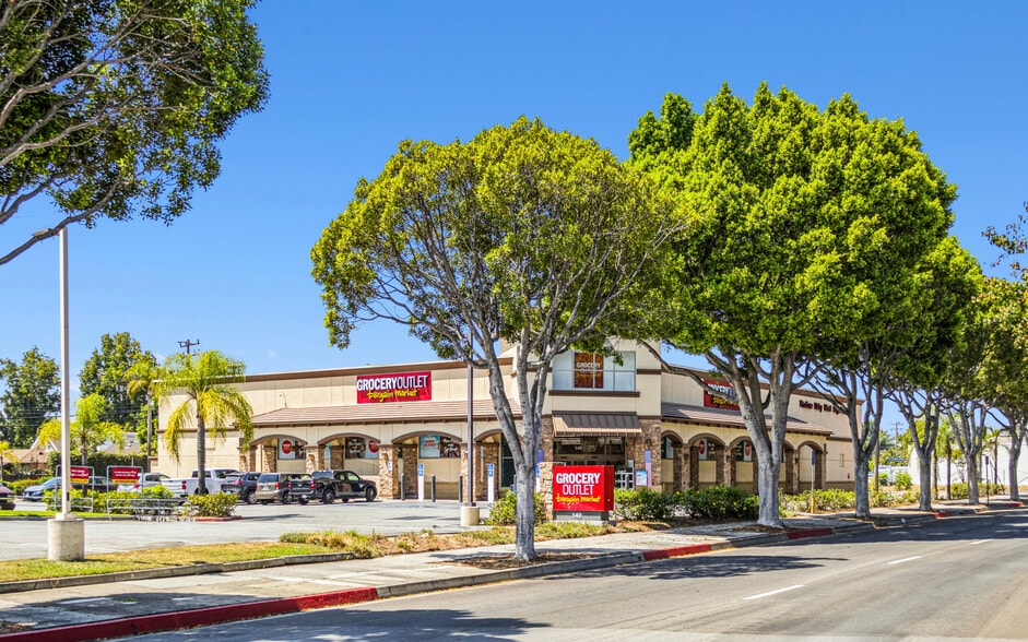 More Photos Of 140 E Live Oak Ave, Arcadia Drugstore For Sale