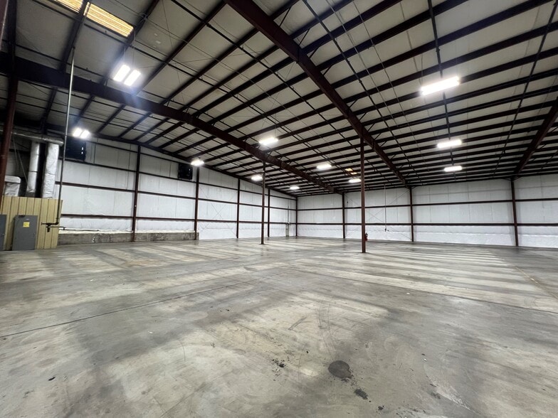 More Photos Of 6101 Robinwood Rd, Baltimore Unknown For Lease