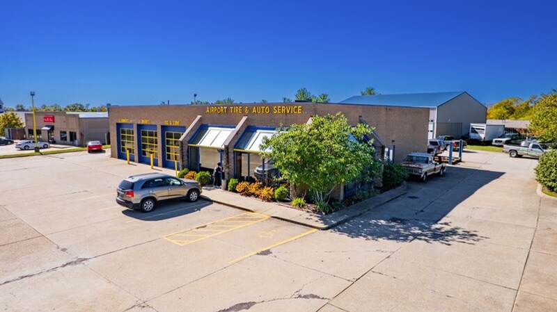 More Photos Of , Hebron General Retail For Sale