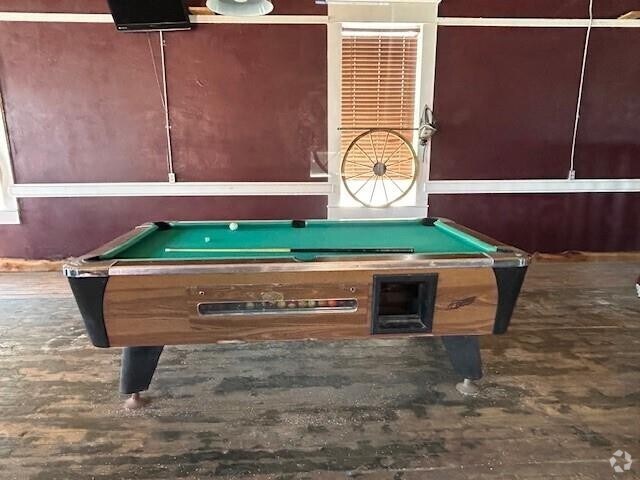 More Photos Of 107 N Kent St, Gorman Storefront Retail Residential For Sale