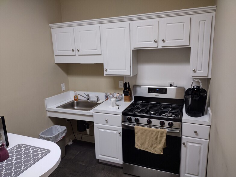 More Photos Of 5207 Belle Wood Ct, Buford Warehouse For Sale