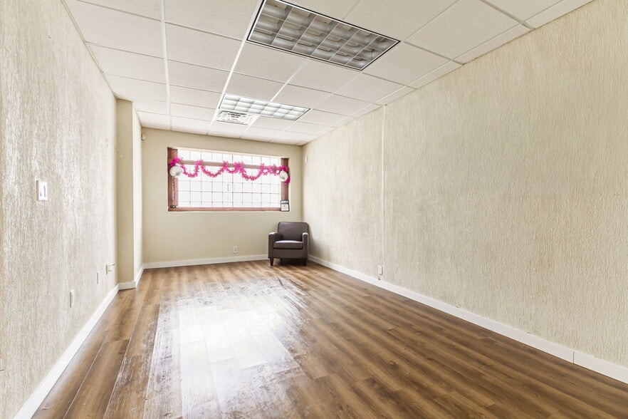 More Photos Of 64 Spencer St, Rochester Loft Creative Space For Sale