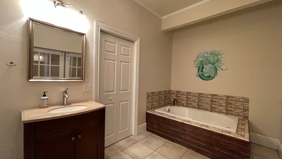 More Photos Of 415 N Muskogee Ave, Tahlequah Storefront Retail Residential For Sale