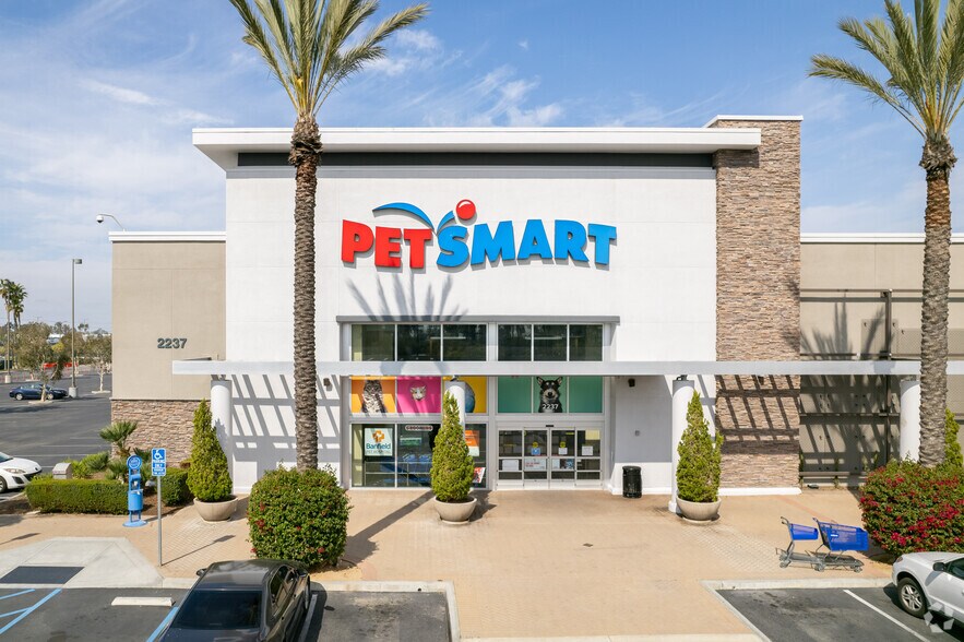 More Photos Of 2201-2895 Park Ave, Tustin Unknown For Lease