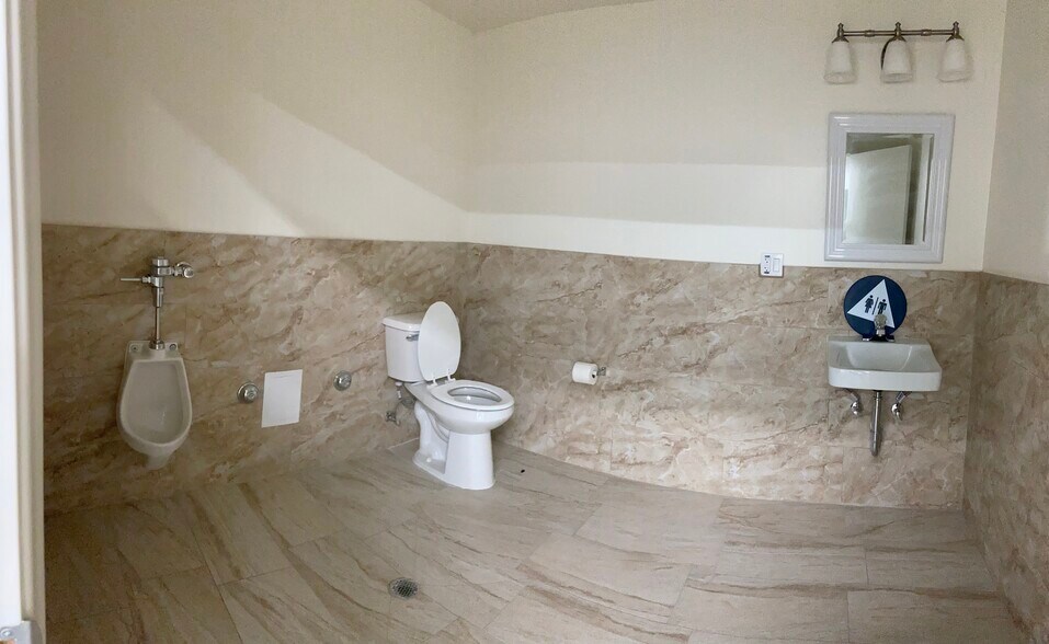 More Photos Of 110 N Bonnie Brae St, Los Angeles Warehouse For Lease