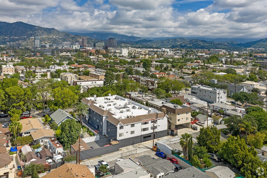 More Photos Of 420 W Windsor Rd, Glendale Apartments For Sale
