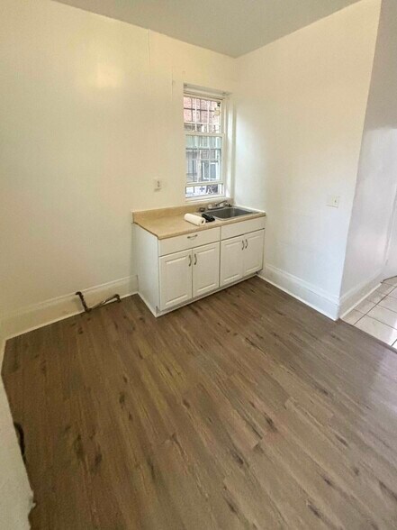 More Photos Of 1454 Park Rd NW, Washington Storefront For Sale