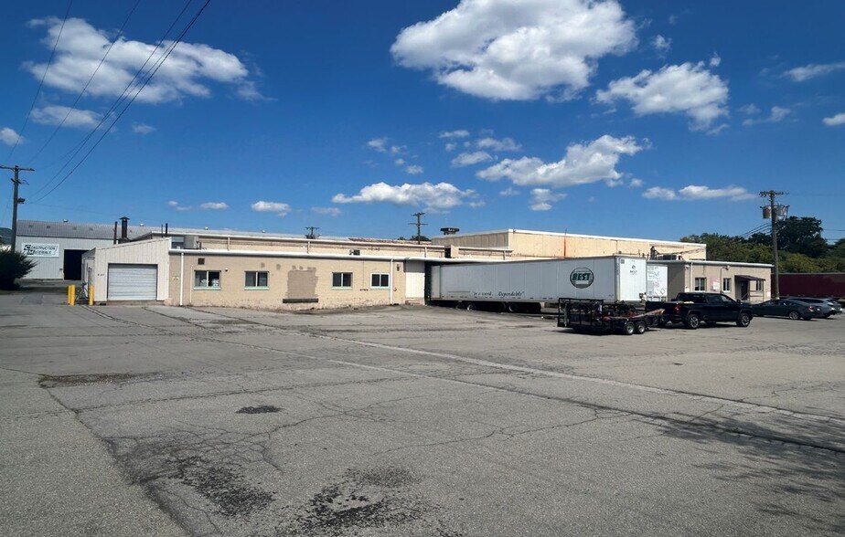 More Photos Of 420 Kessler Mill Rd, Salem Light Distribution For Sale