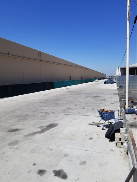 More Photos Of 11911 Woodruff Ave, Downey Warehouse For Sale