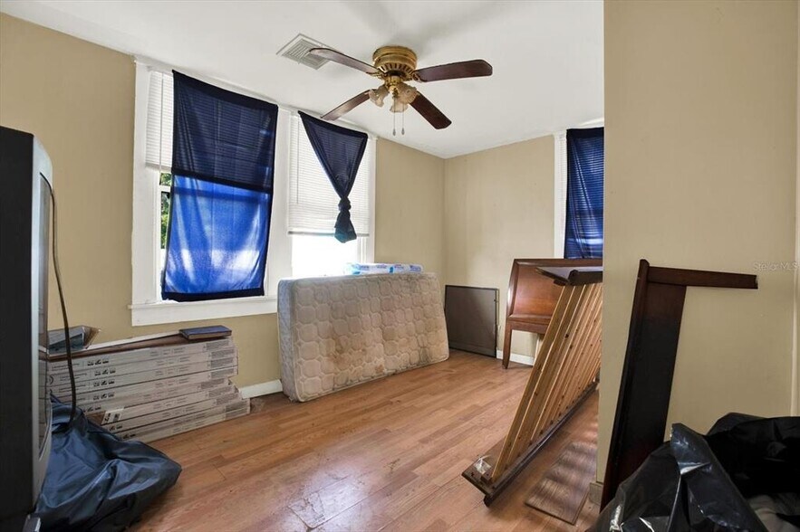 More Photos Of 5210 N Nebraska Ave, Tampa Apartments For Sale