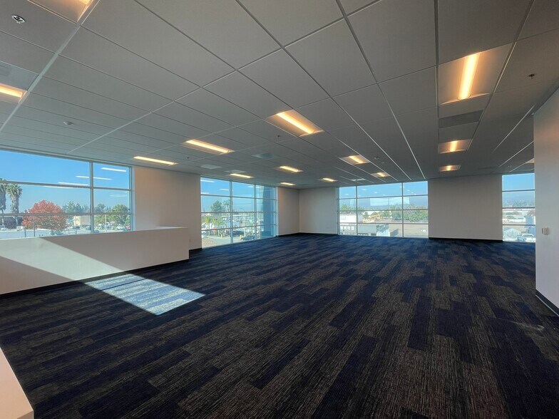 More Photos Of 8422 Commonwealth Avenue, Buena Park Warehouse For Sale