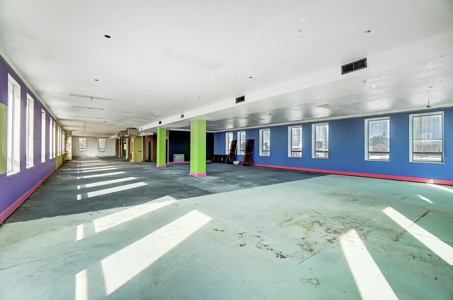 More Photos Of 311 S Main St, Celina Office For Sale