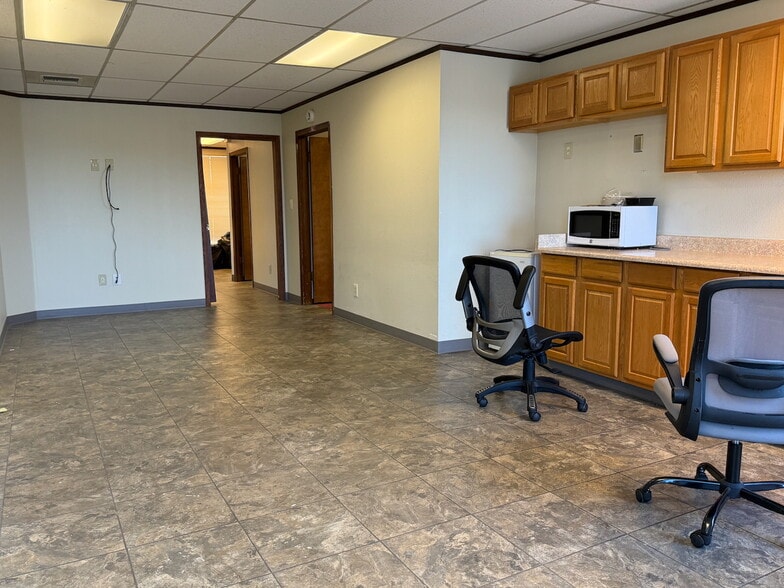 More Photos Of 1720 S 72nd St, Tacoma Medical For Lease