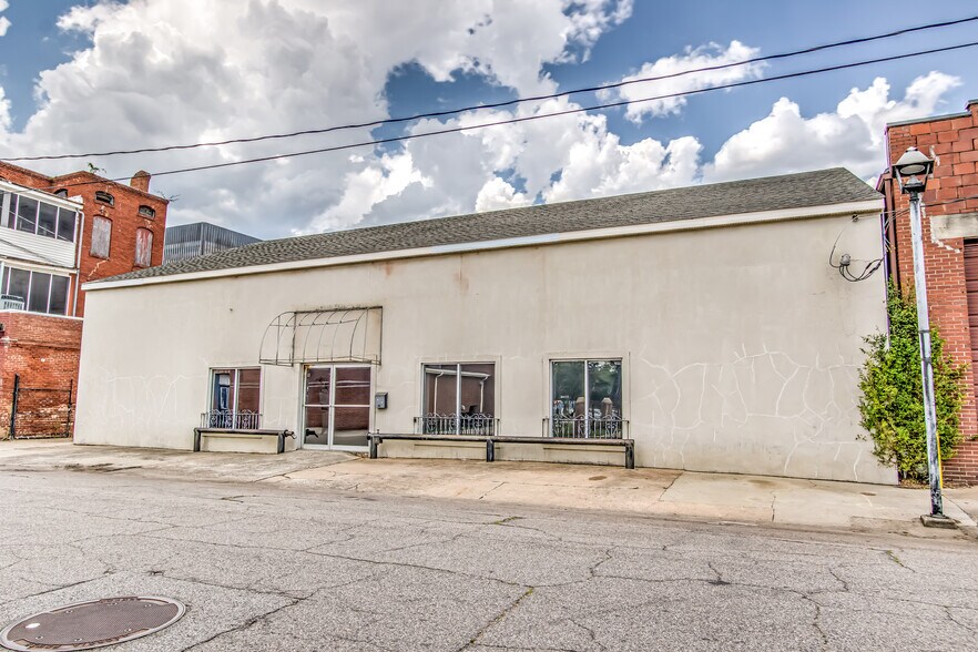 More Photos Of 551 Ellis St, Augusta Auto Dealership For Lease