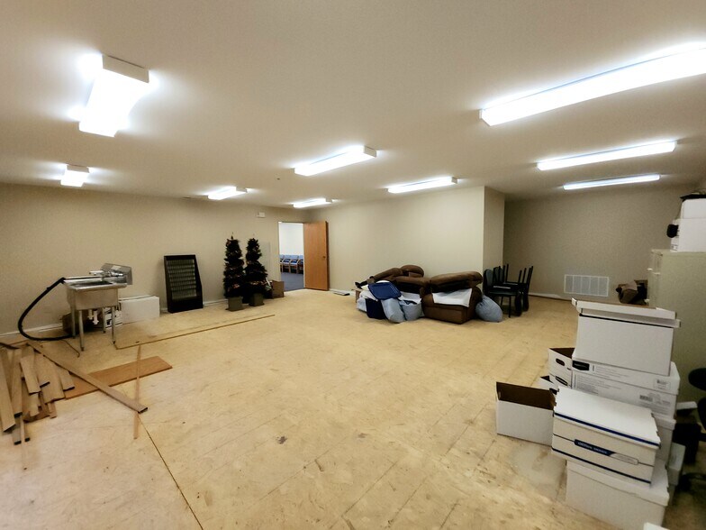 More Photos Of 7376 Business Center Dr, Avon Office For Sale