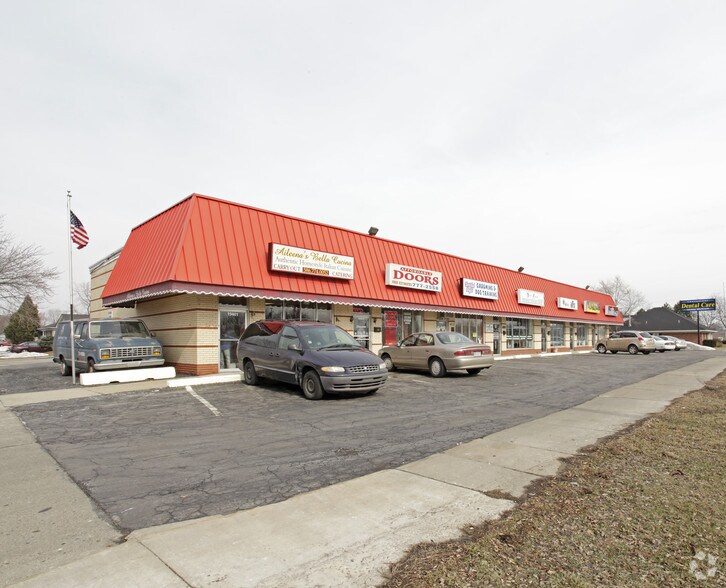 Primary Photo Of 19401-19421 E 10 Mile Rd, Roseville Storefront For Lease
