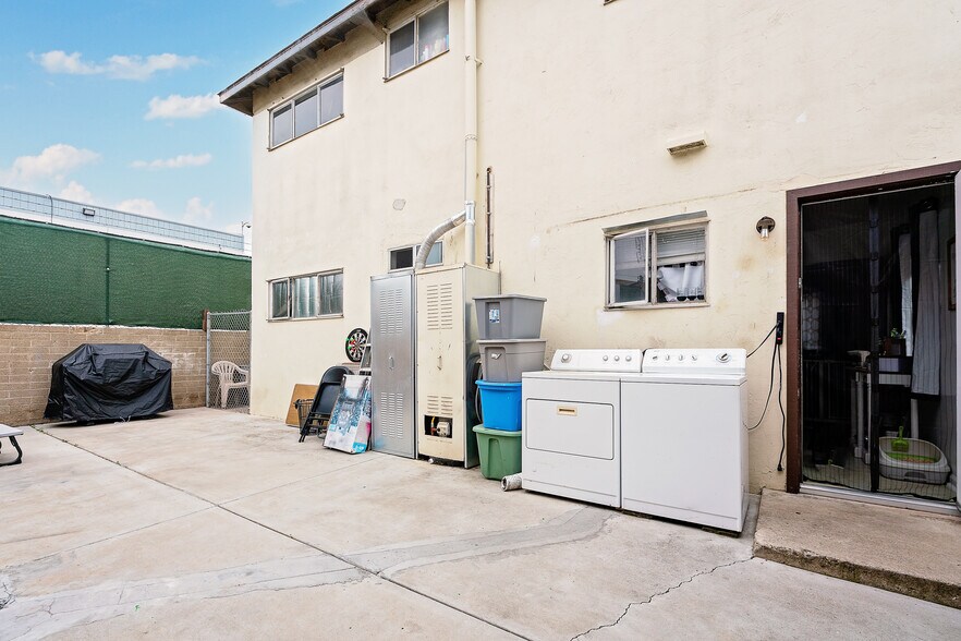 More Photos Of 1508-1512 Palm Ave, San Diego Storefront Retail Office For Sale