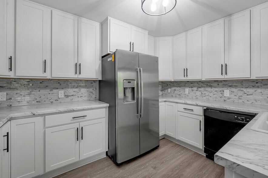 More Photos Of 454 Big Hill Ave, Richmond Office Residential For Sale