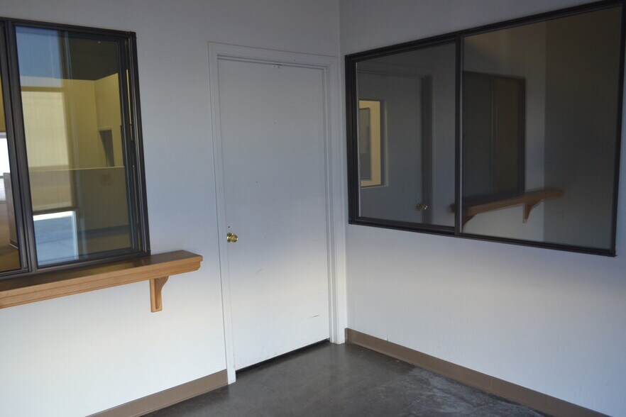 More Photos Of 6717-6719 E 2nd St, Prescott Valley General Retail For Lease