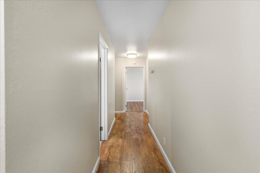 More Photos Of 561 Oakland Ave, Oakland Apartments For Sale