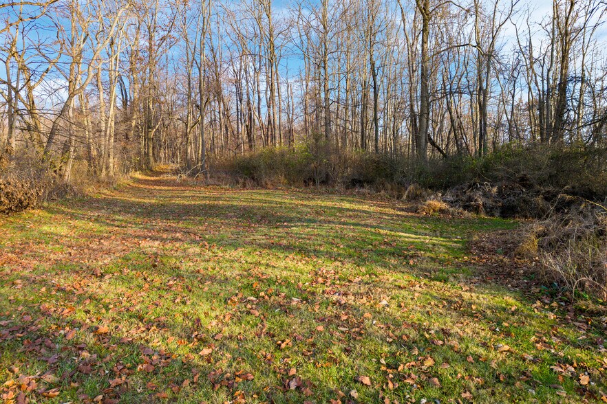 More Photos Of 8028 Newark Rd, Mount Vernon Industrial For Sale